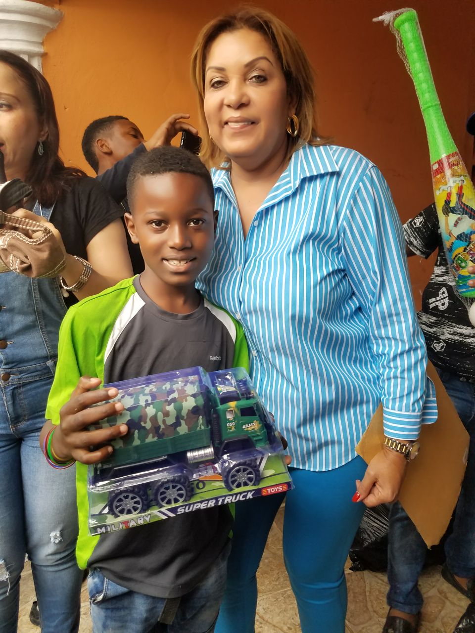 1. ROSANNA GONZALEZ DE ZORRILLA VICE FUNDACION SIRILA OZUNA
