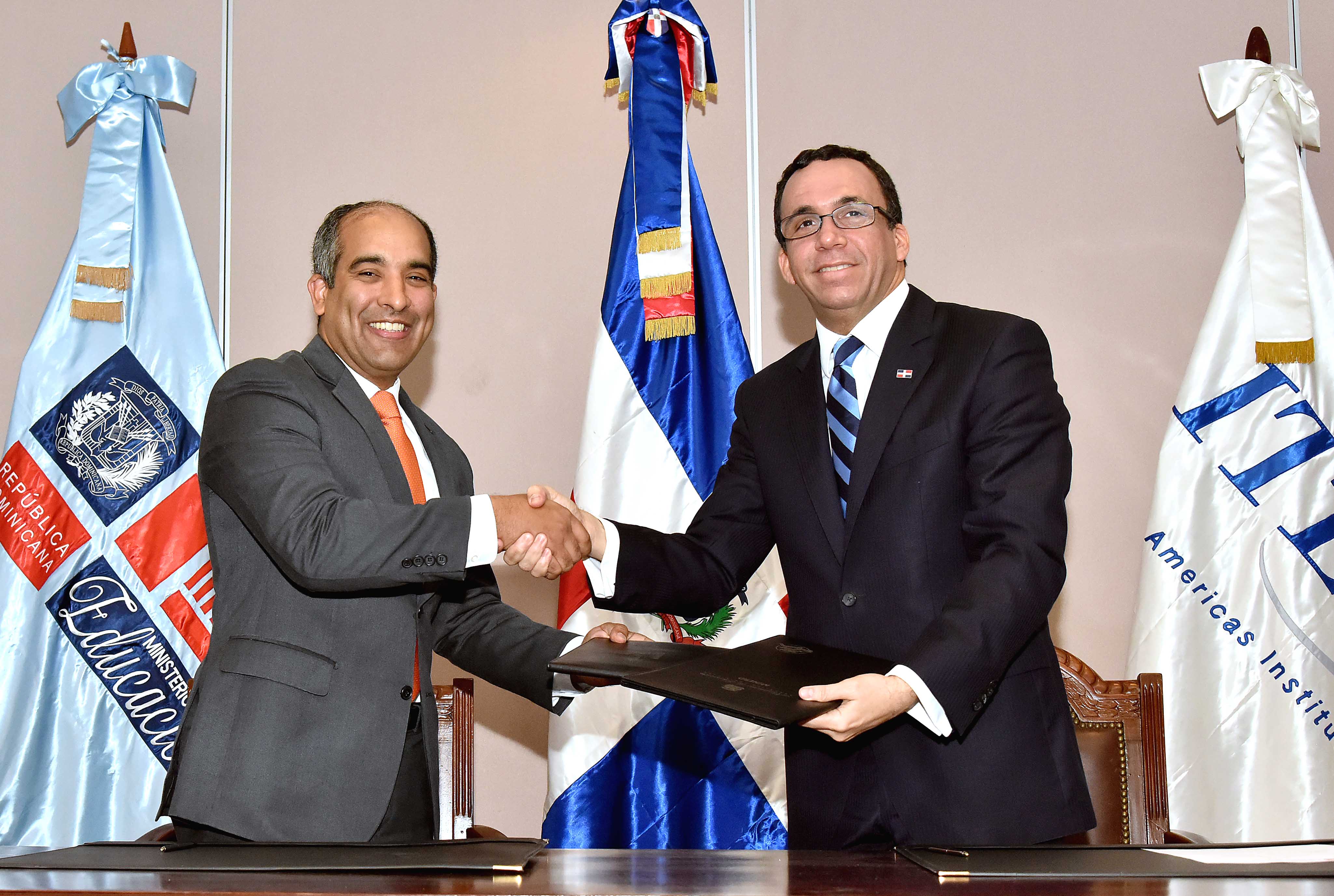 NAVARRO ITLA