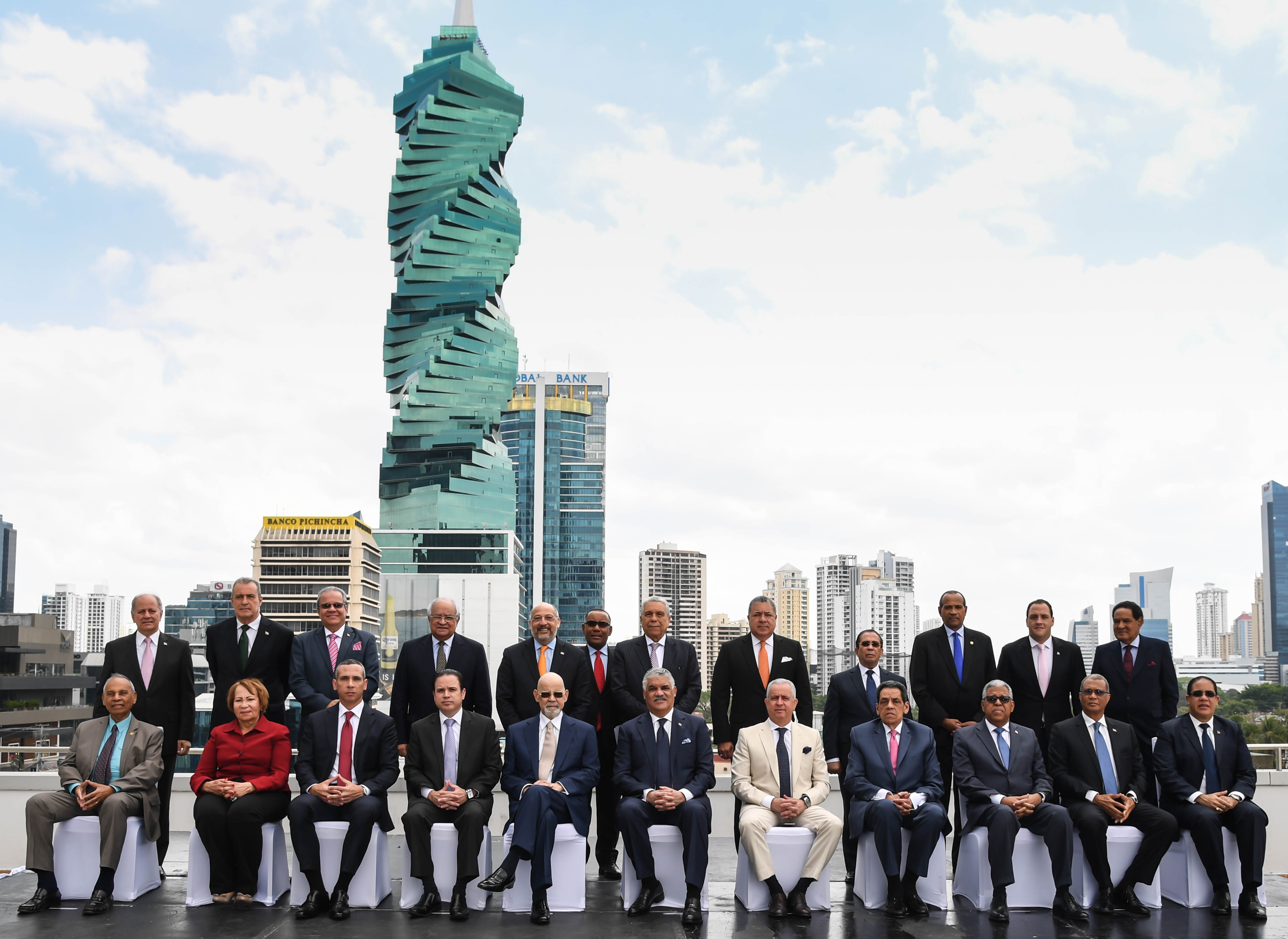 Canciller Miguel Vargas Y Embajadores RD