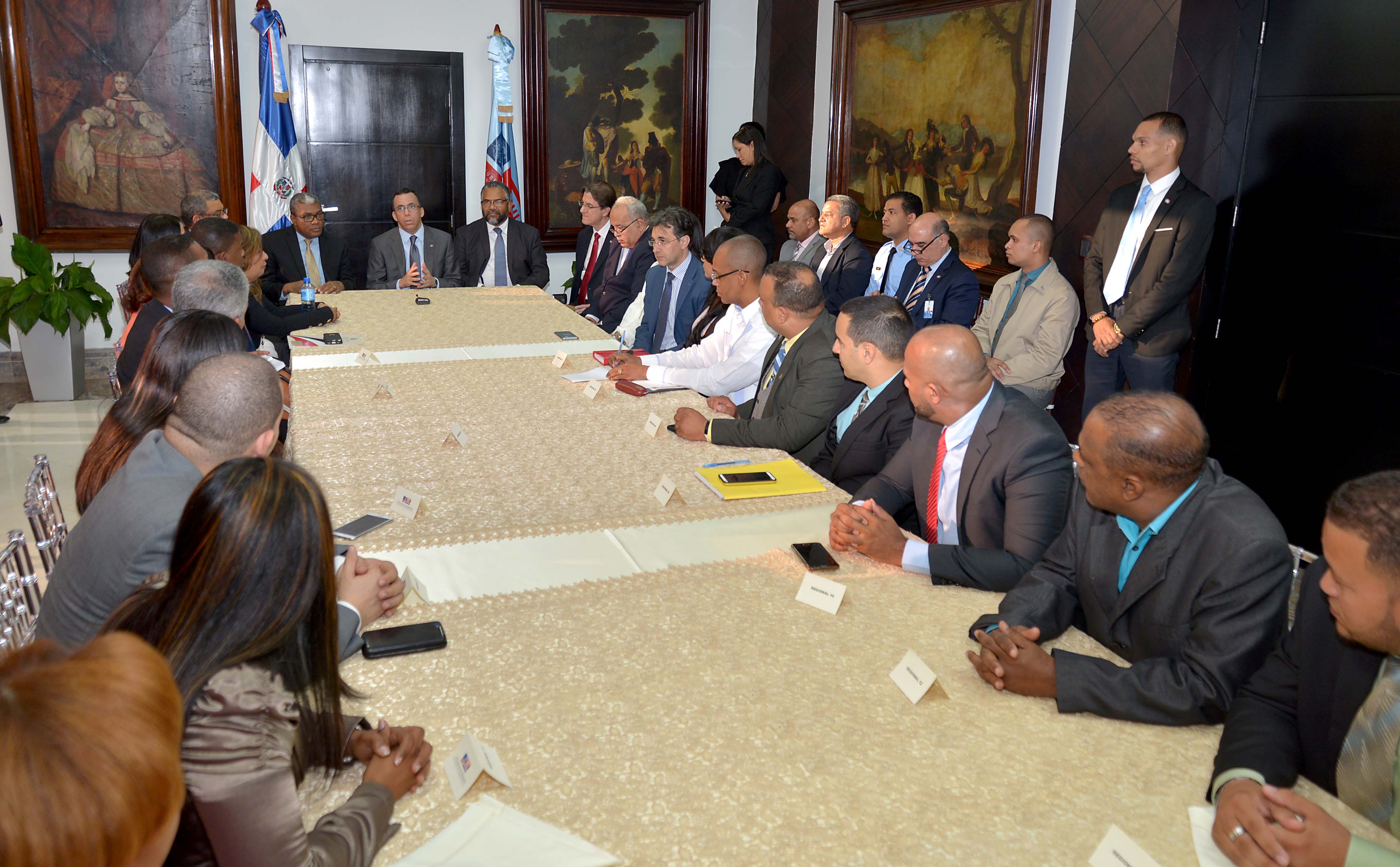 DIR REGIONALES NAVARRO