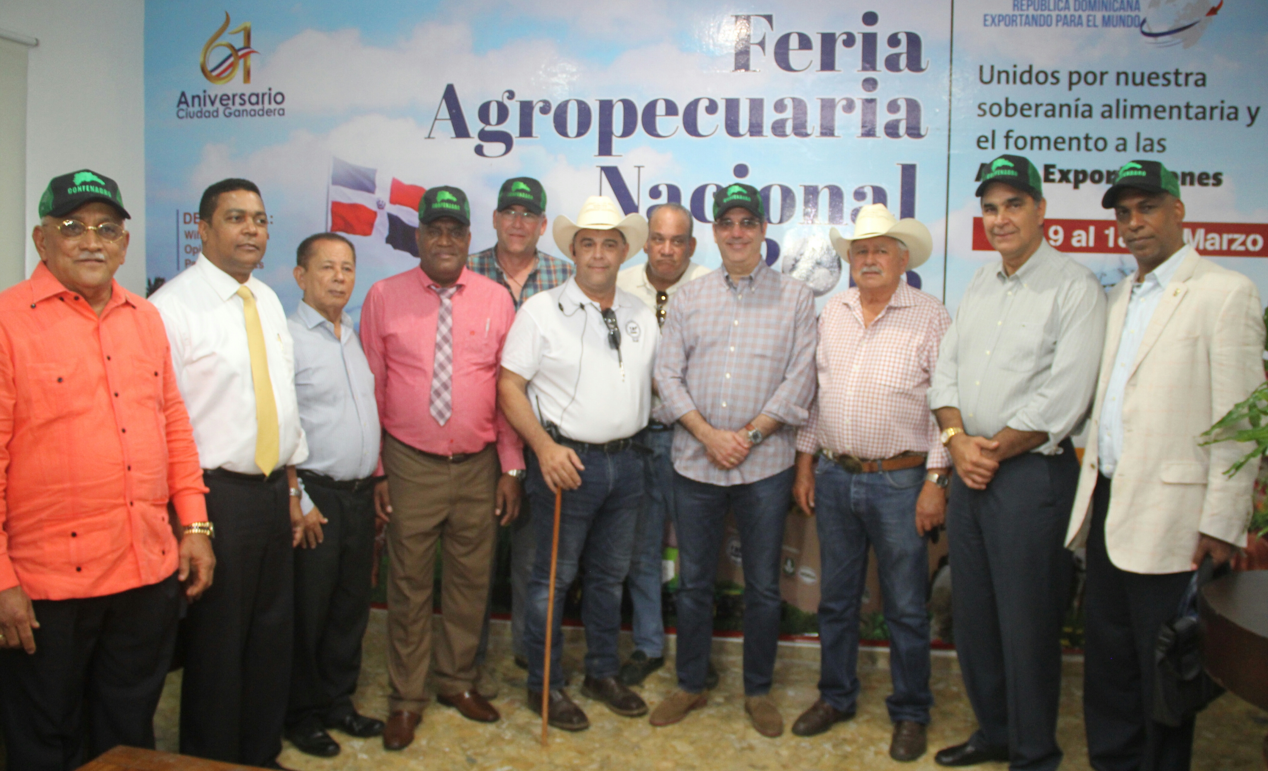 Luis Con El Patronato Nacional De Ganaderos