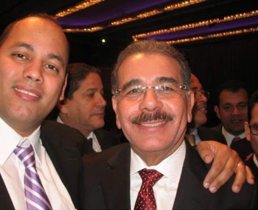 Simpatizantes PLD Brooklyn Esperan Socorran Dirigente Esa Entidad