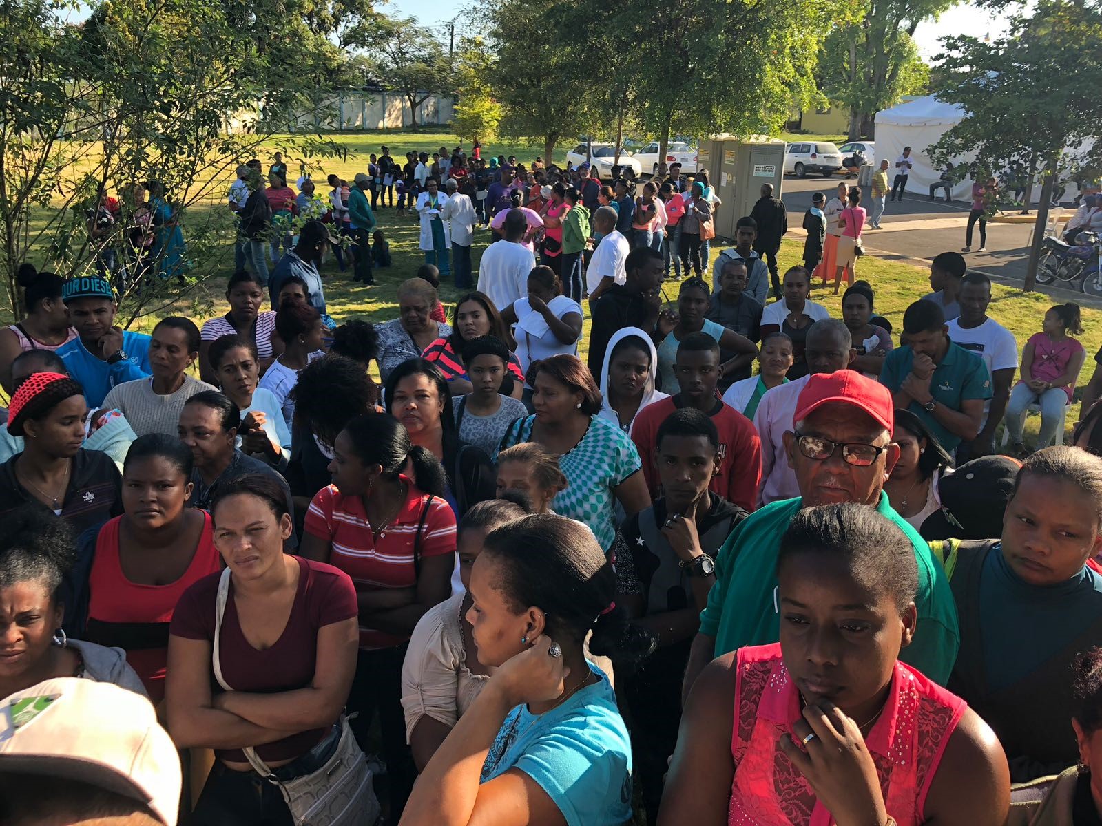 PERSONAS ASISTEN OPERATIVO MEDICO HUMANITARIO