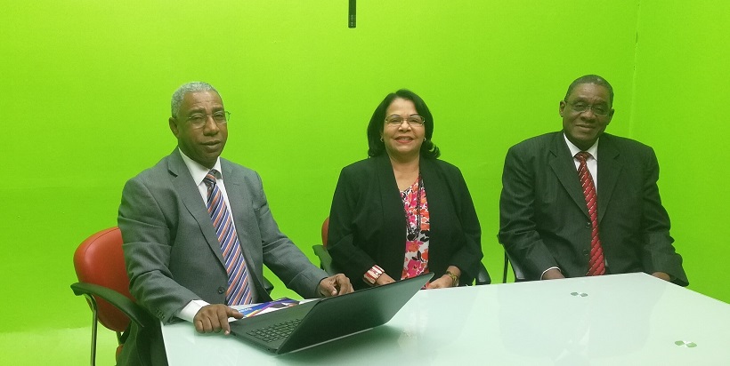 Dra. Emma Polanco Acompana De Pablo Valdez Y Andres Matos