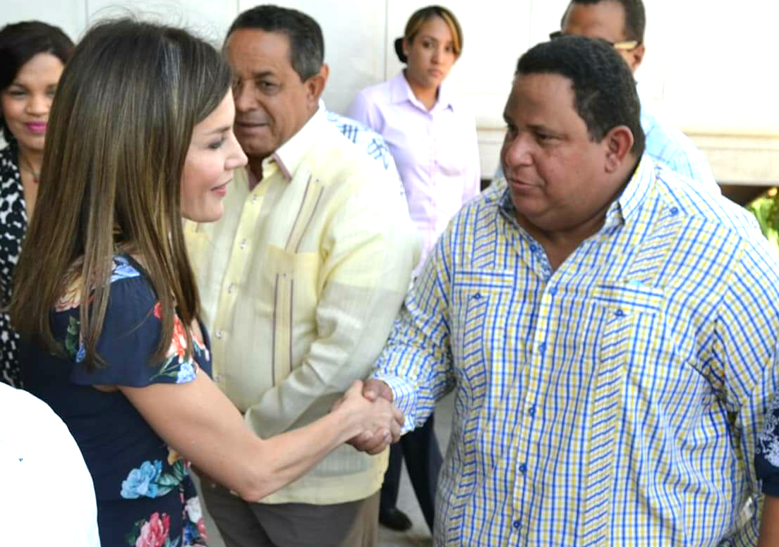 El Alcalde Rafael Hidalgo Y La Reina Letizia