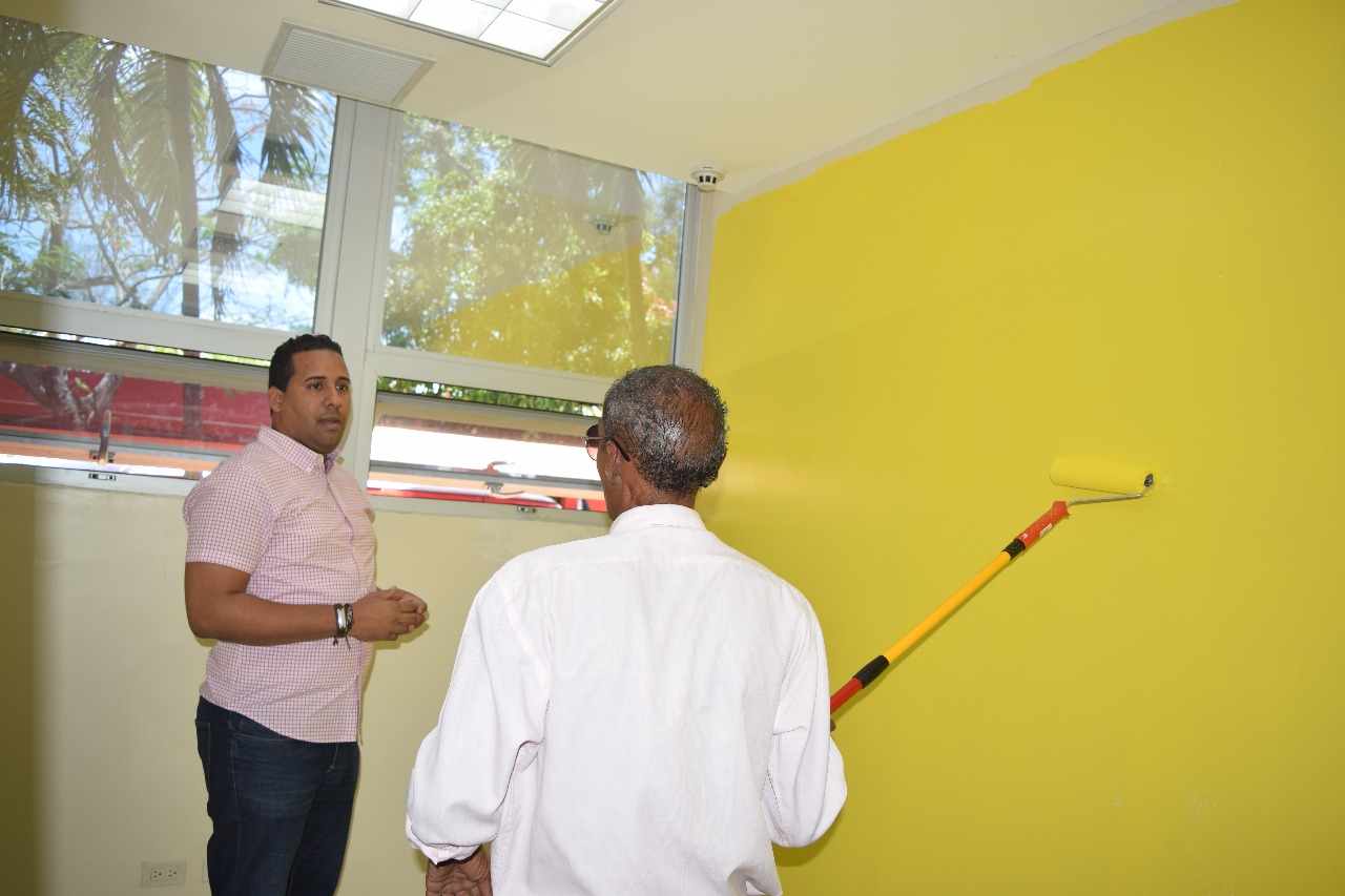 Foto El Presidente De La JRSC Supervisa Trabajo De Habilitacion Oficinas