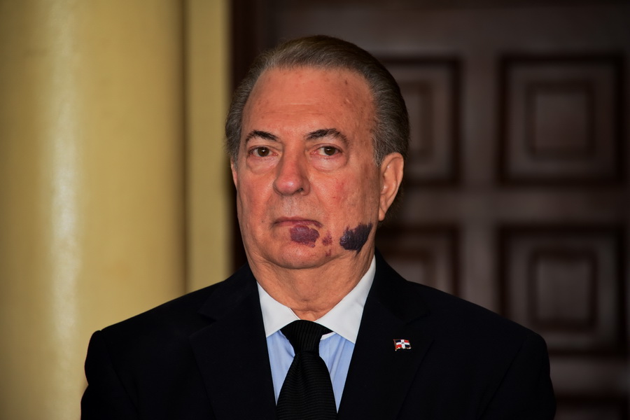 Eduardo Selman Ministro De Cultura.