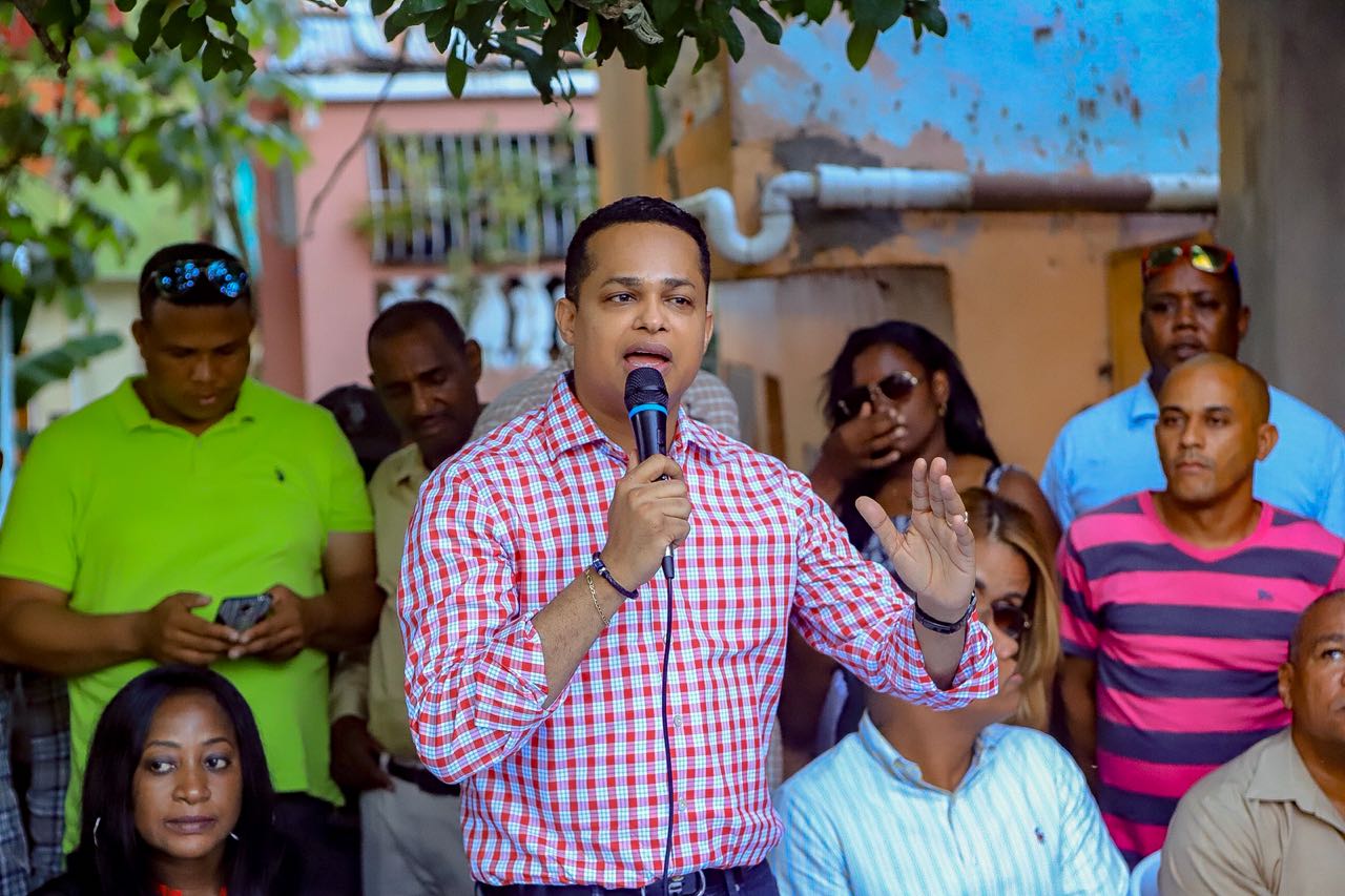 Omar Guevara Habla Ante Decenas De Dirigentes OLD Gualey