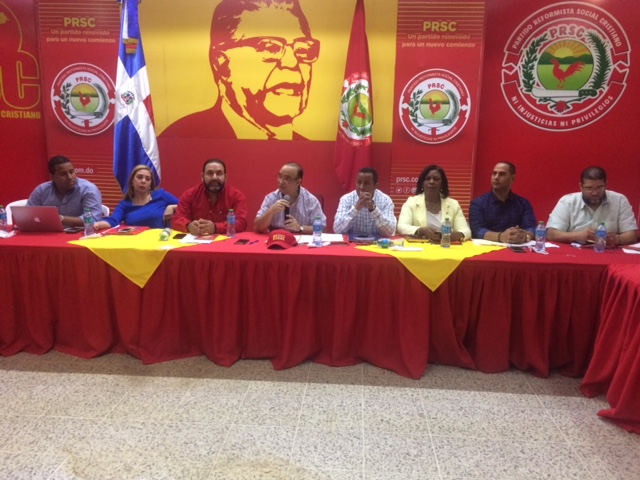 Foto Quique Habla En El Taller Con Dirigentes Y Voceros Del PRSC