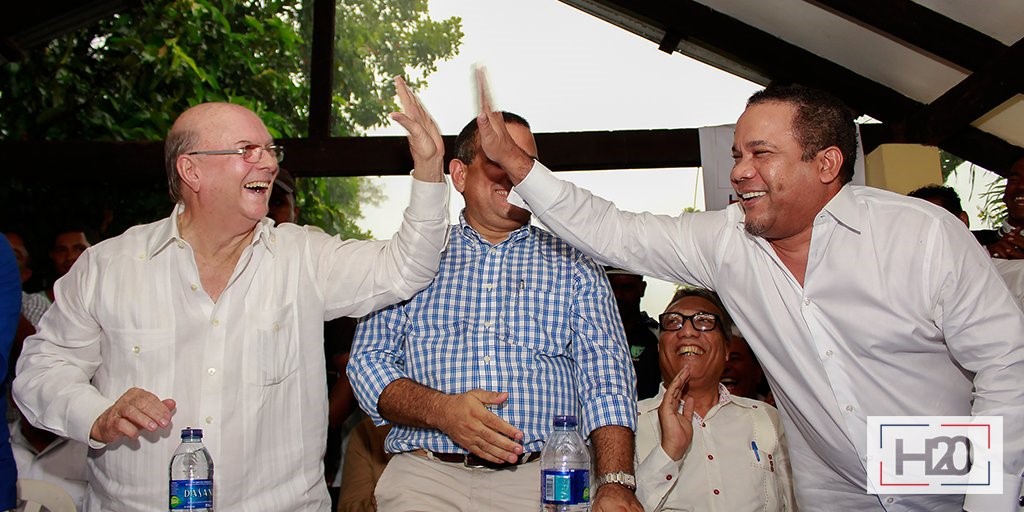 HM EN BONAO CON EL TORITO