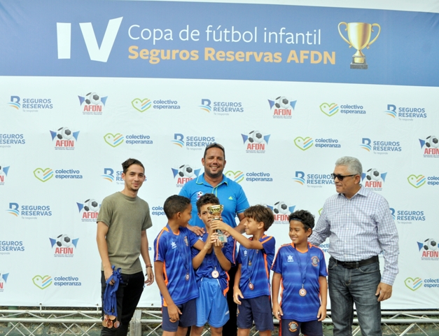 DSC0256 La Meca Campeon En La Categoria 2009 2010.