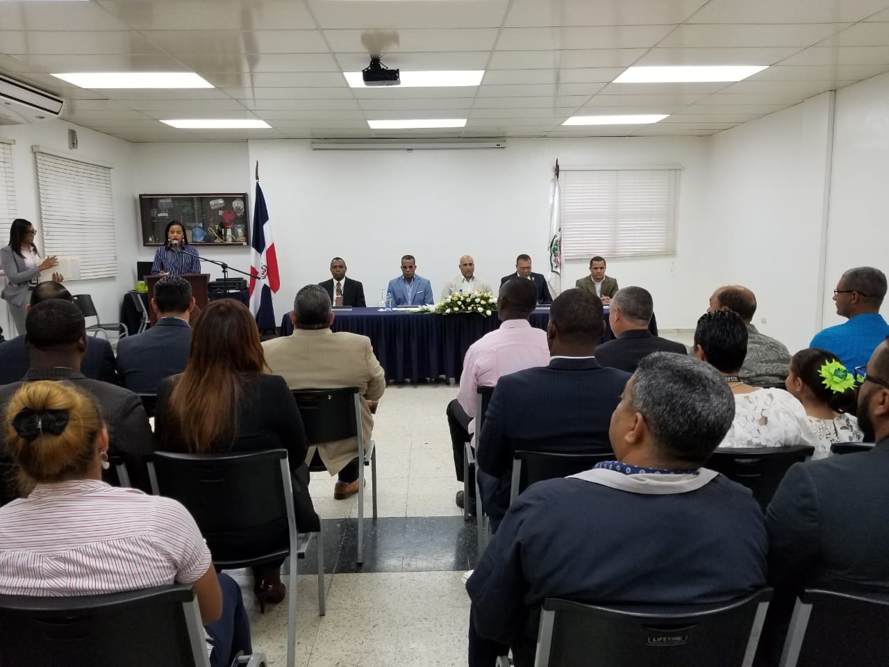 ENTREGA CERTIFICADOS DE BONO VIVIENDA A 34 AGENTES 2