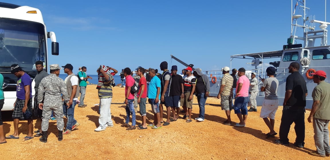 Foto Pescadores Desembarcan