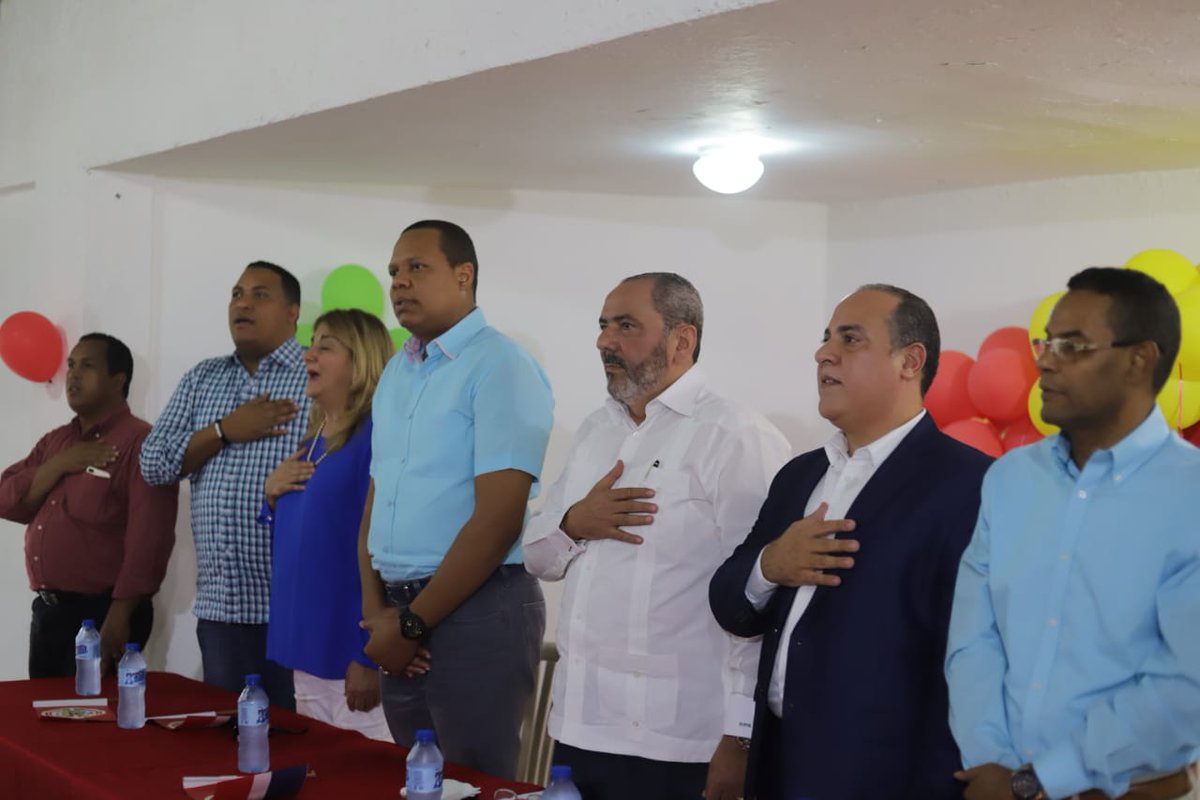 Foto Los Dirigentes Del PRSC En El Acto De Juramentacion Celebrado En El Club Los Pica Piedra De La Capital