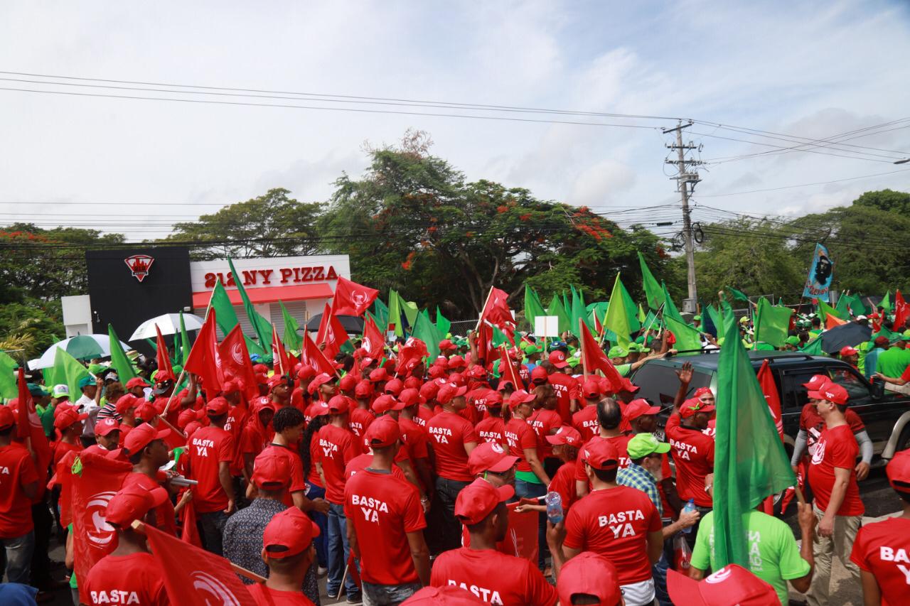 Foto Vista De Los Participantes En La Marcha Del Cibao Este Domingo