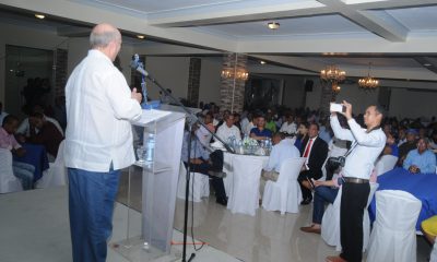 HM DICTA CONFERENCIA EN AZUA