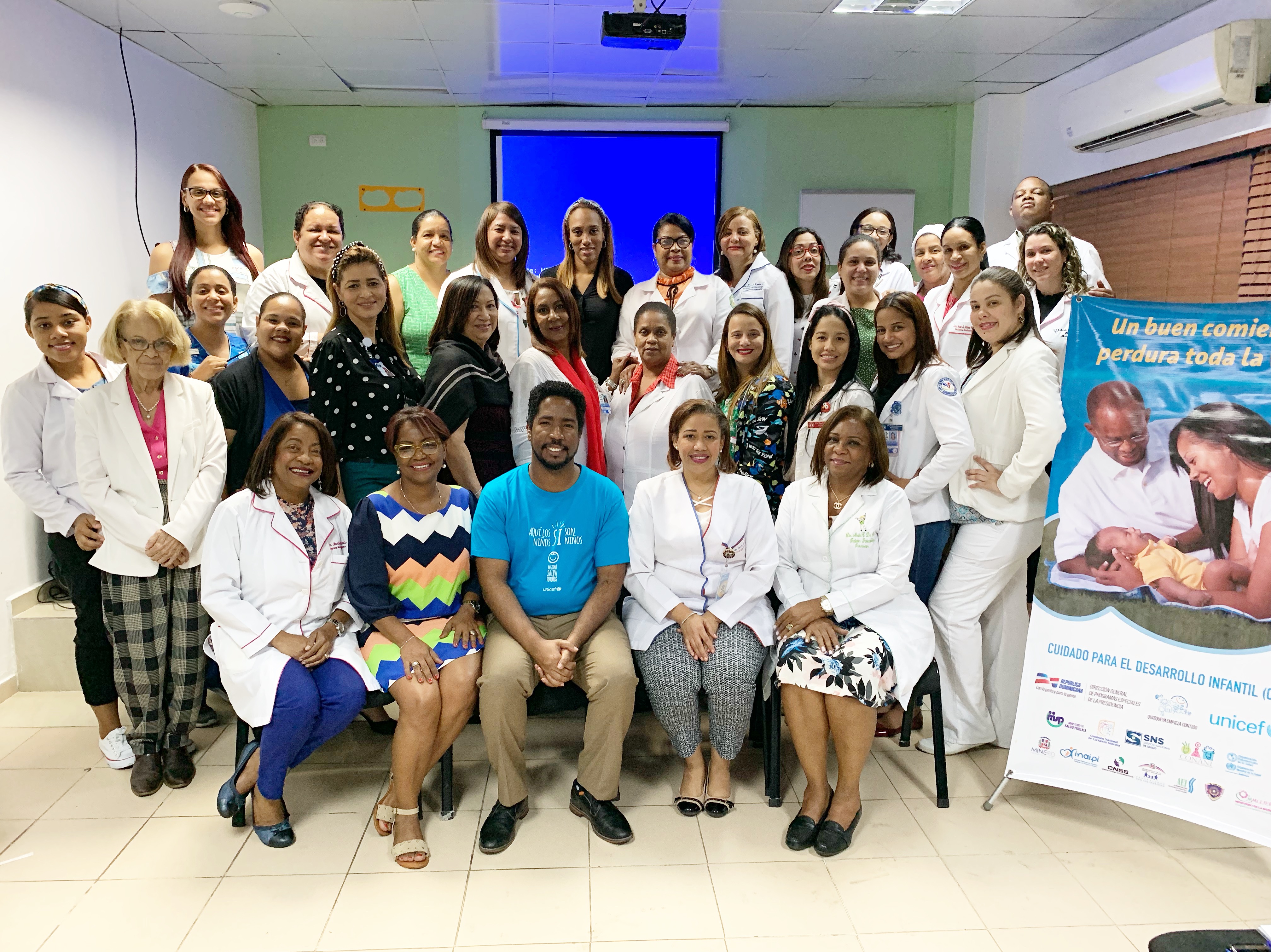 UNICEF Imparte Capacitacion En Maternidad De Los Mina