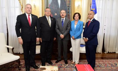 Foto El Presidente Medina Recibe A Los Directivos Del PARLACEN