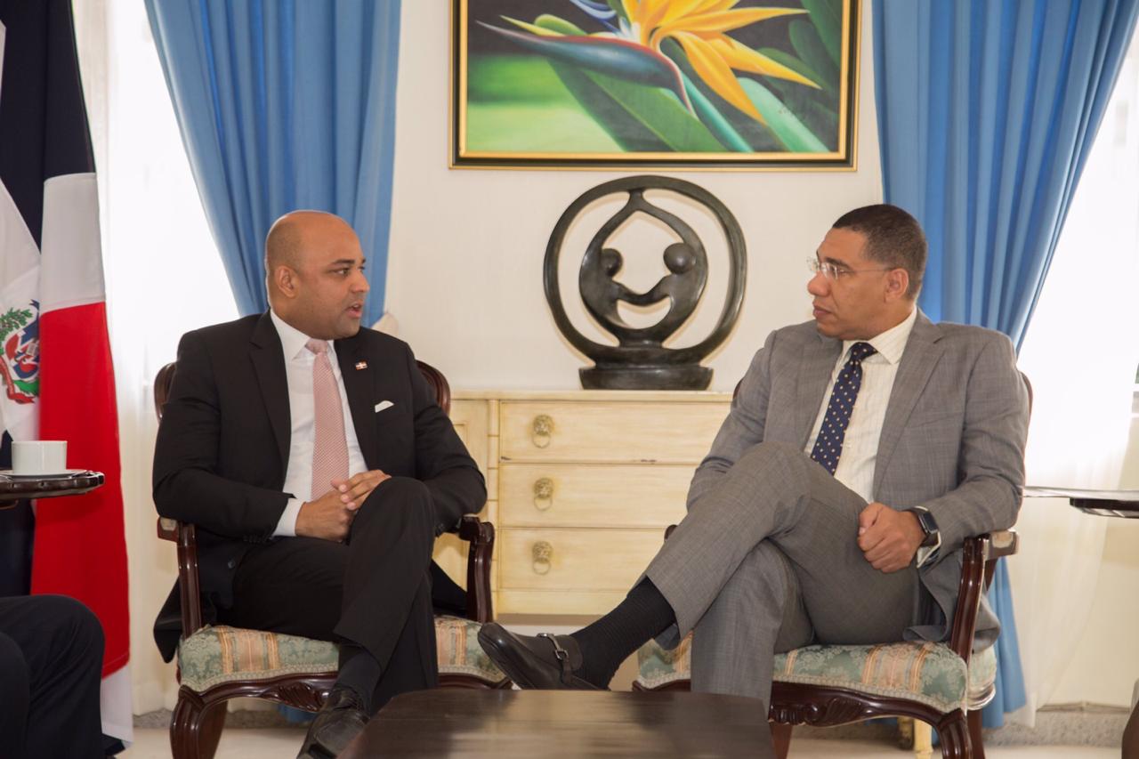 Embajador RD Y Ministro Jamaica 1