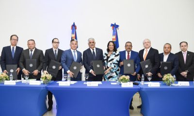 Foto Canciller Vargas Y Empresarios De Stgo.