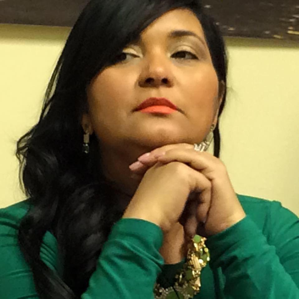 Foto Escritora Lourdes Batista