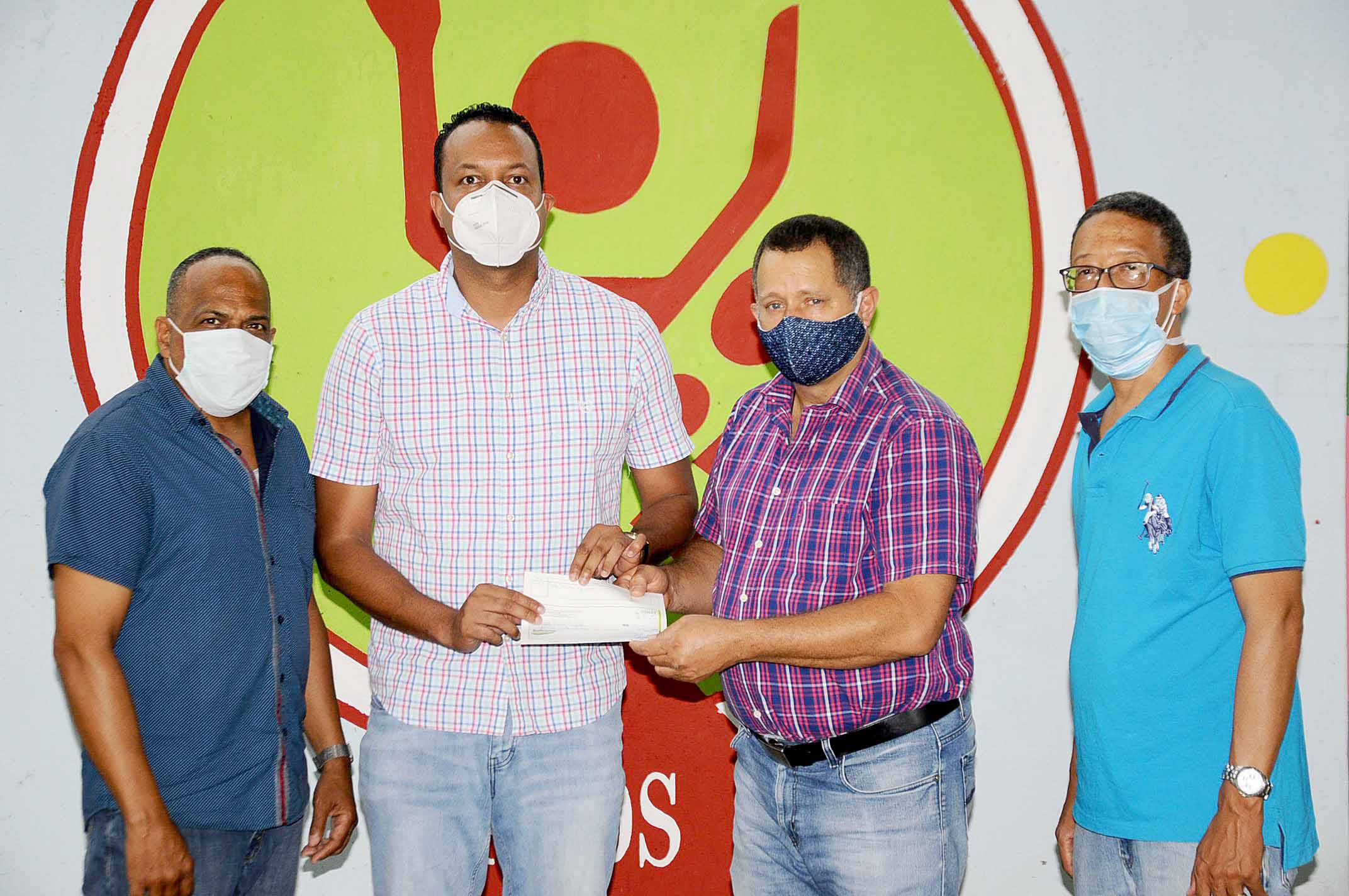 Entrega De Donativos Ministerio De Deportes A ACDS 