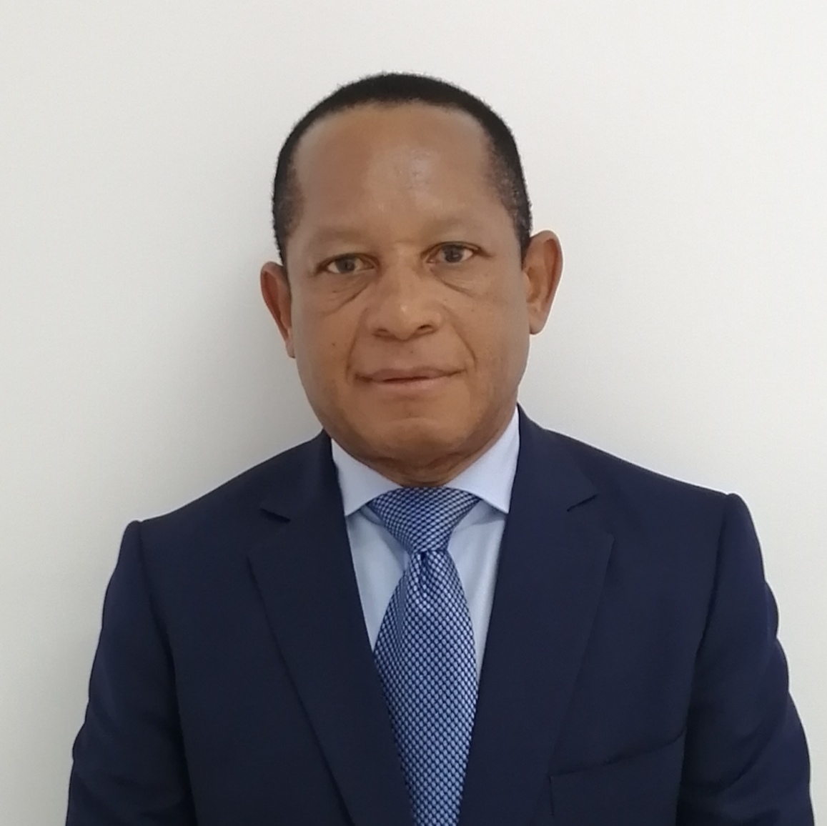 Dr. Adriano Brand Lora 