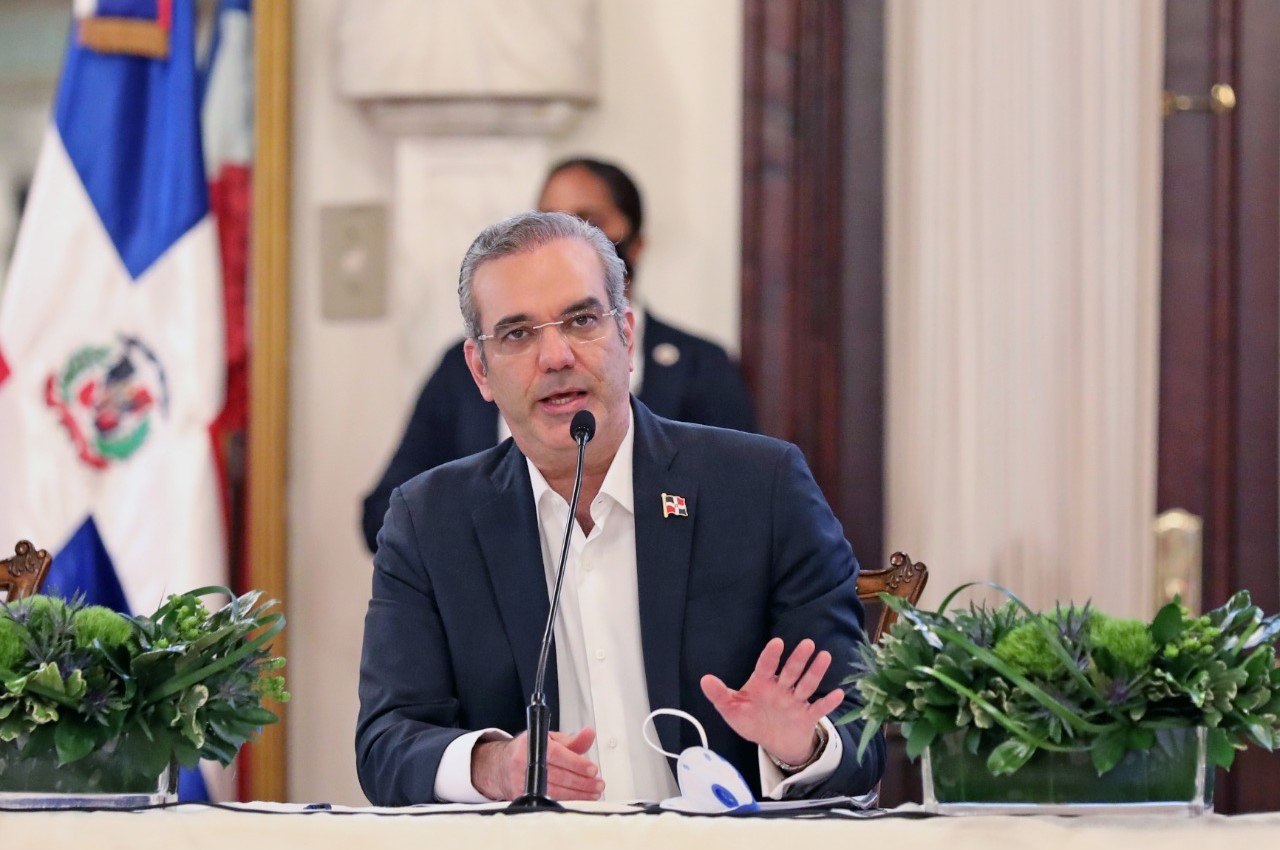 Foto Del Presidente Luis Abinader