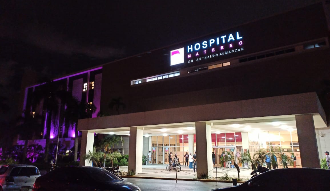 Fachada Hospital Materno Dr. Reynaldo Almanzar