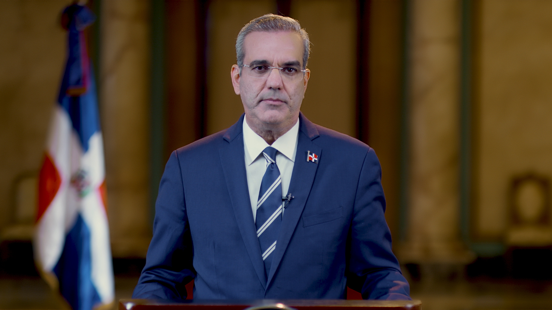 Luis Discurso 05