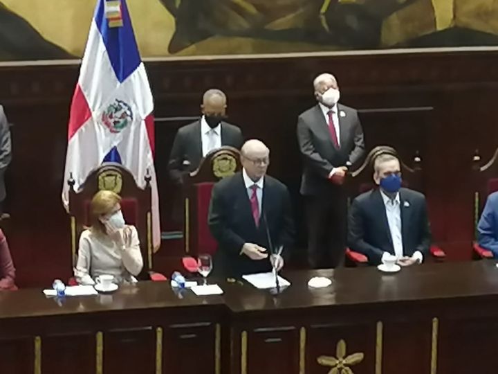 EL EXPRESIDENTE HM HABLA EN SU RECONOCIMIENTO EN EL SENADO