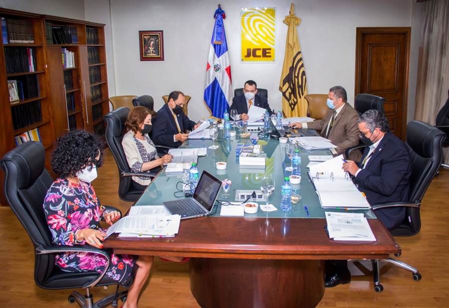 900900p416EDNmainimg Foto Pleno JCE.