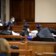 Los Magistrados Yeni Berenice Reynoso Y Wilson Camacho Conversan En Un Momento Del Juicio