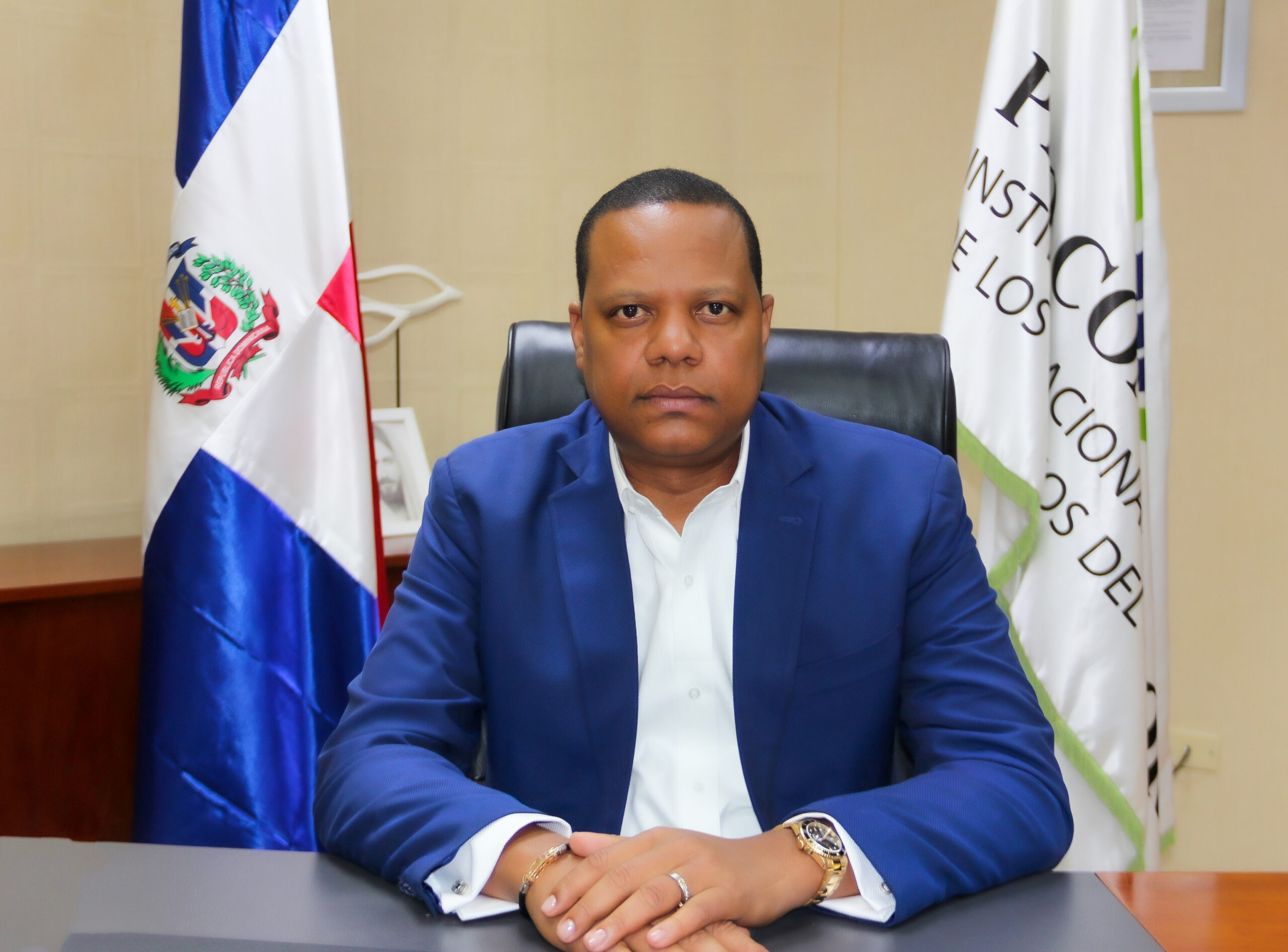 Director Ejecutivo De Pro Consumidor Dr. Eddy Alcantara Scaled