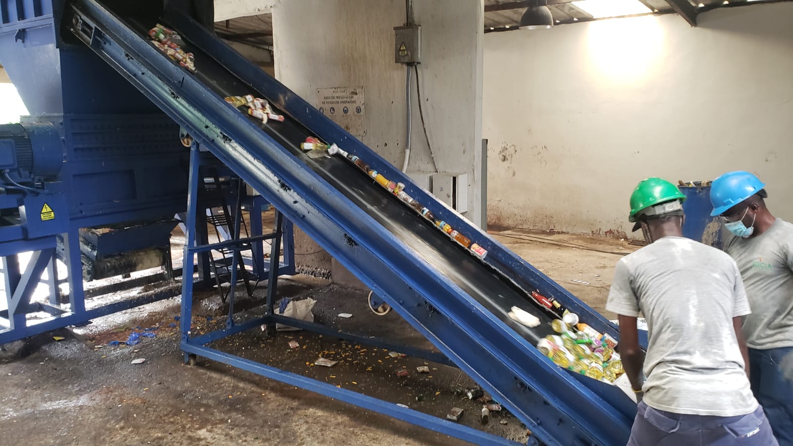Foto Destruccion De Productos