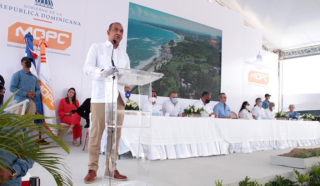 Ministro Deligne Ascencion Pronunica Discurso Inicio Obras Malecon De Nagua