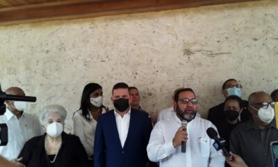 Foto El Secretario General Del PRSC Ramon Rogelio Genao Habla Frente Al Feretro De Jose Enrique Sued