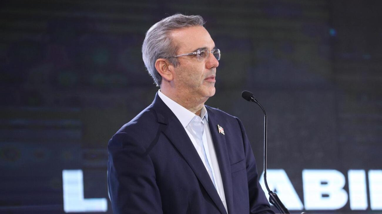 ABINADER Domincianos Ausentes