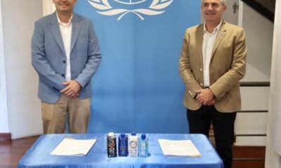 1. Luis R. Prieto Y Julio Andrade Durante La Firma Del Convenio.