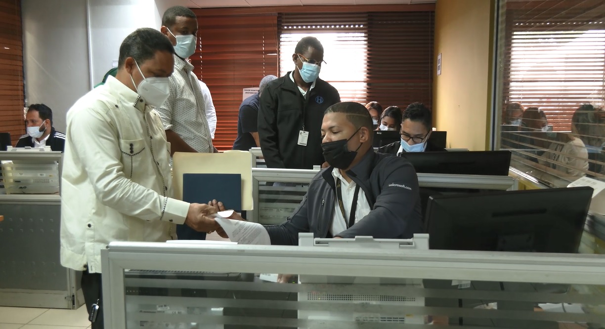 JCE Amplia Horario En Oficialias Y Centros De Servicios De Mayor Demanda