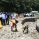 Ministro Deligne Ascencion Supervisa Construccion Carretera Loma Mala