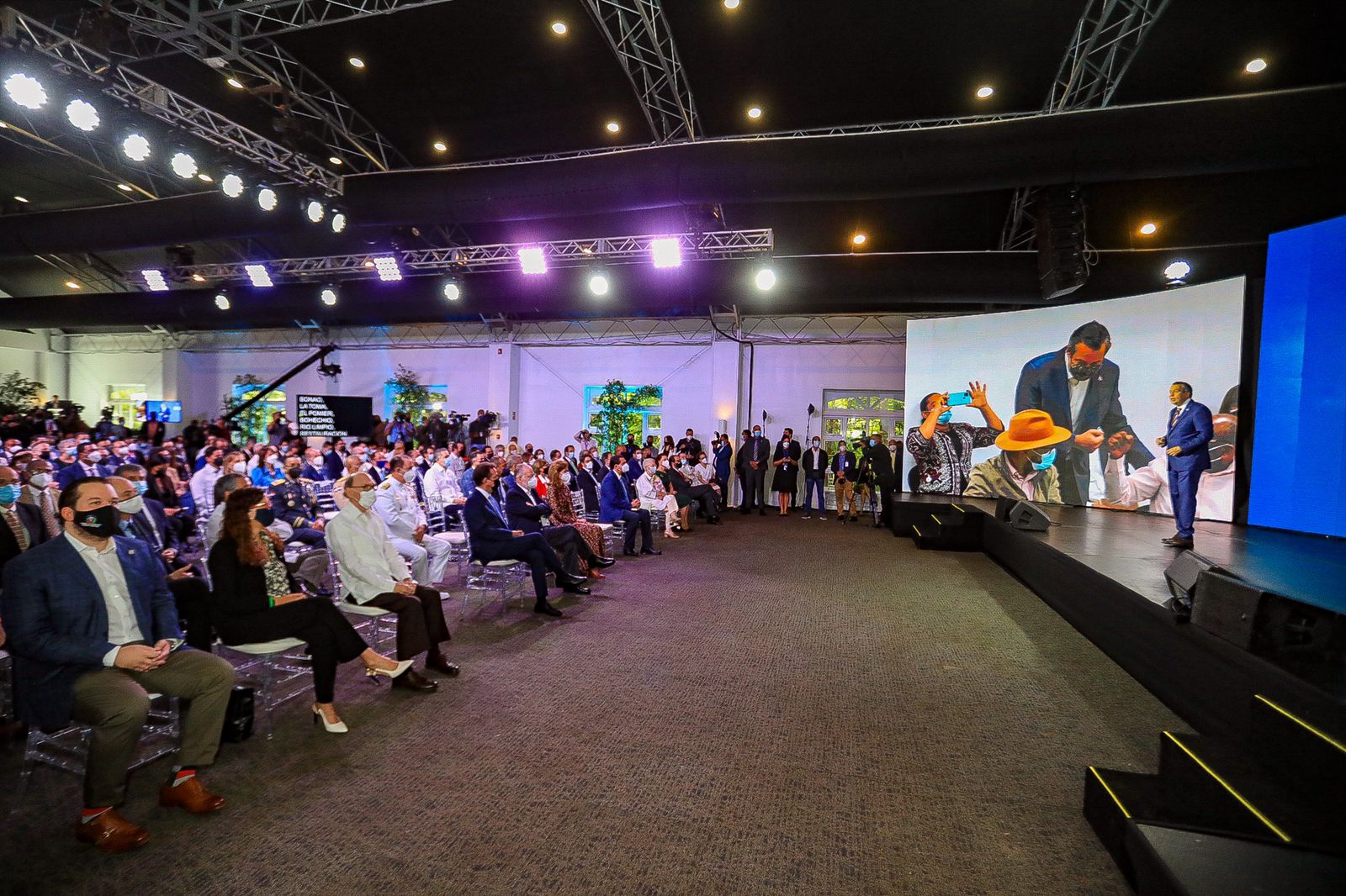 PRESENTACION LOGROS MEDIO AMBIENTE 1
