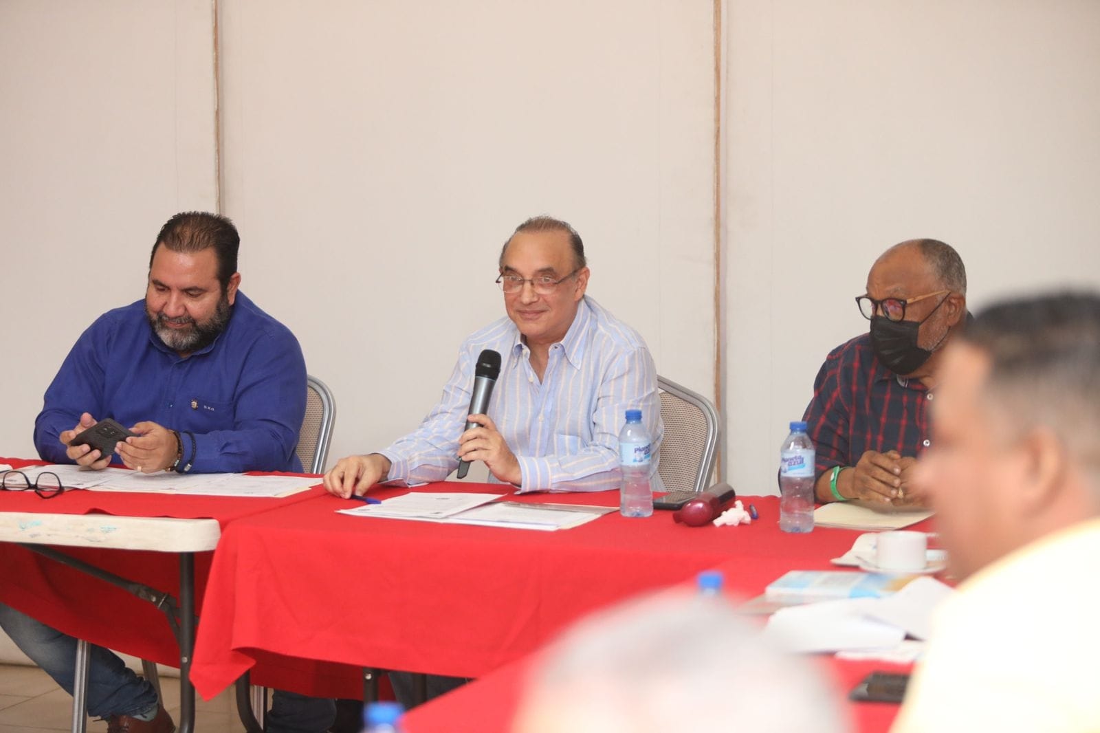 Foto 1 El Presidente Del PRSC Quique Antun El Secretario General RAmon Rogelio Genao Y El Diputado Maximo Castro Silverio.