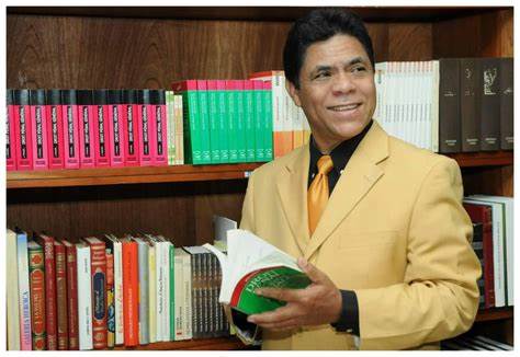 G Santiago