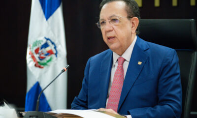 Hector Valdez Albizu En Rueda De Prensa