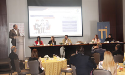 FOTO El Director Ejecutivo De Pro Consumidor Eddy Alcantara Habla En La Conferencia La Proteccion De Los Derechos Del Consumidor En La Era Digital.