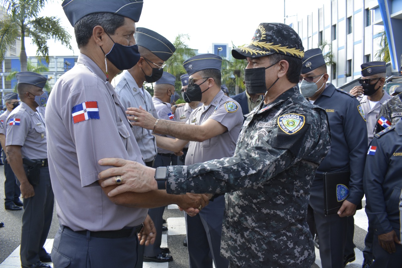 Policia 4