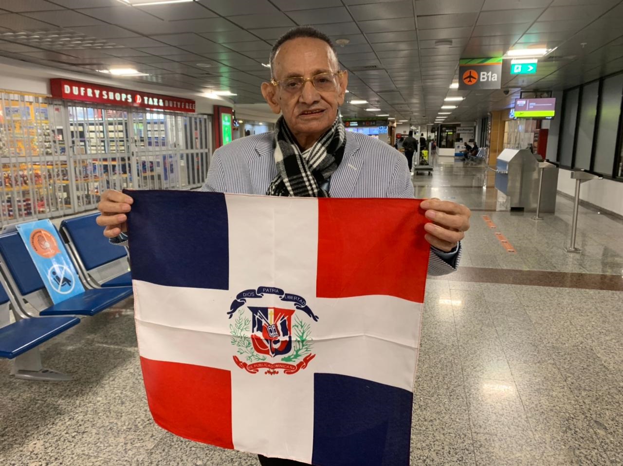 LUIS SEGURA Bandera