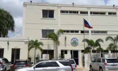 EMBAJADA