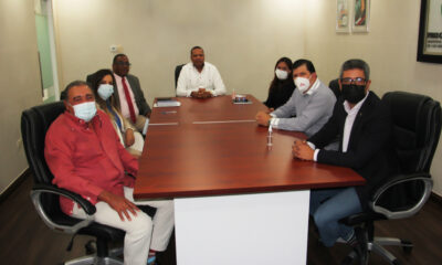 FOTO El Director Ejecutivo De Pro Consumidor Doctor Eddy Alcantara Durante La Reunion Con Los Directivos De La Asociacion Dominicana De Constructores Y Promotores De Viviendas. 1 1
